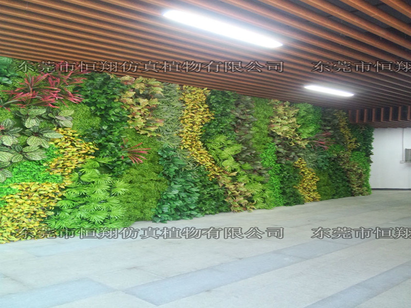 深圳华强北创客中心垂直仿真植物墙案例